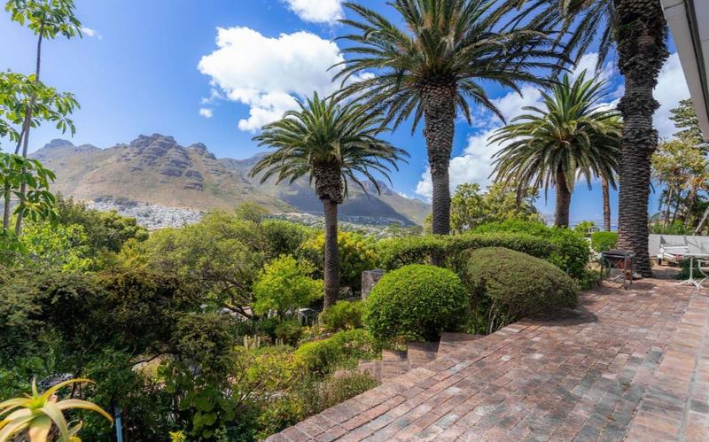 4 Bedroom Property for Sale in Hout Bay Western Cape